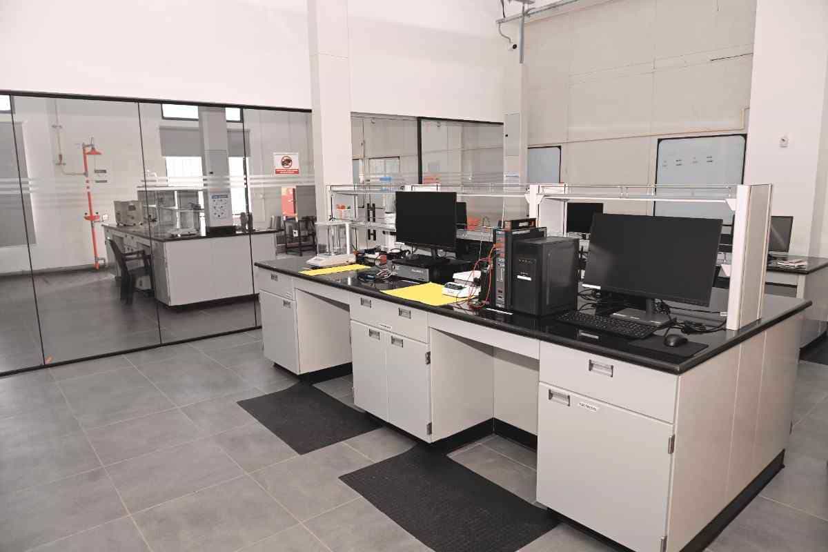 Newtrace hydrogen lab facility with testing equipment