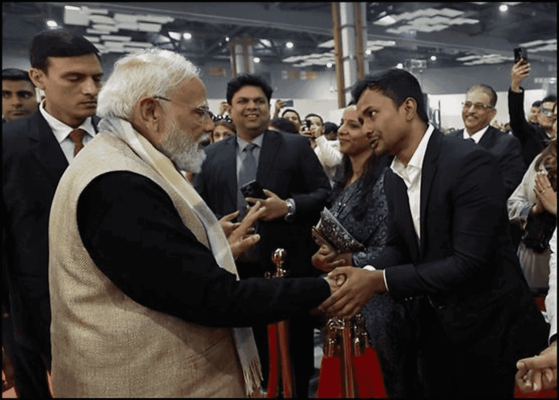 Prime Minister Narendra Modi with Newtrace CEO at recognition event